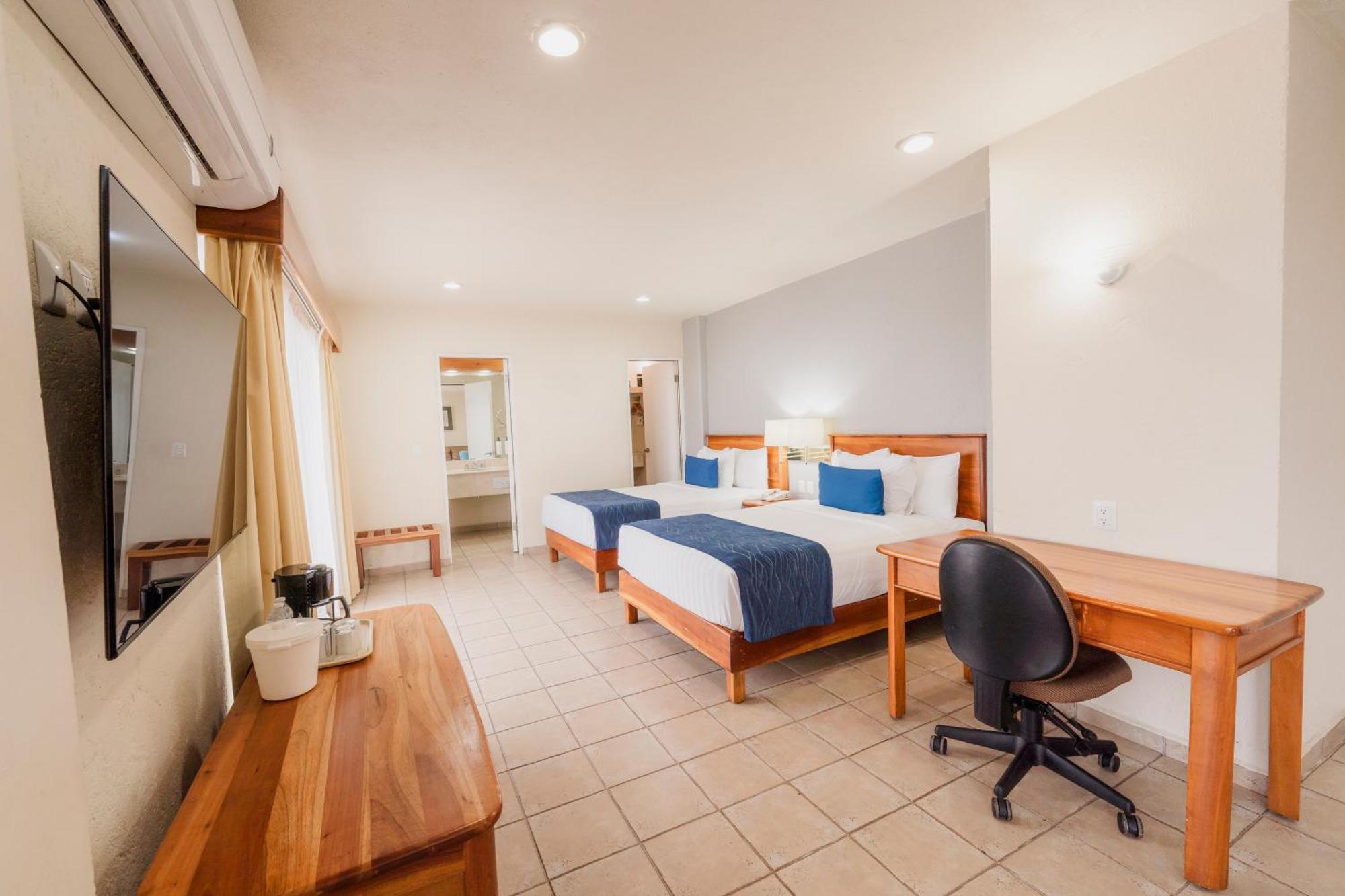 Comfort Inn Tampico Esterno foto